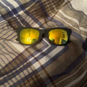 Glasses tint on the in side